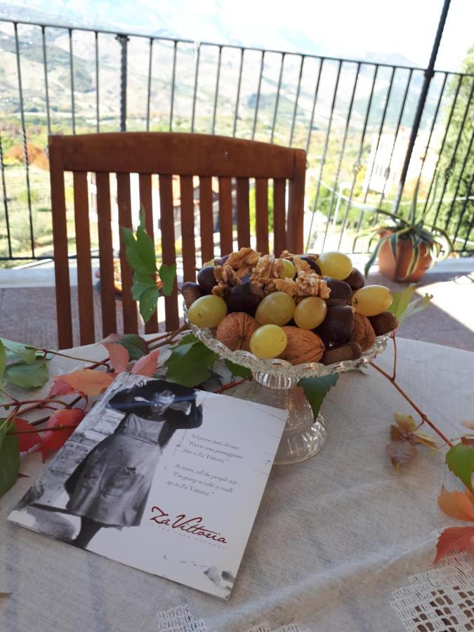 B&B "Za' Vittoria"#Lagodibomba 외부 사진